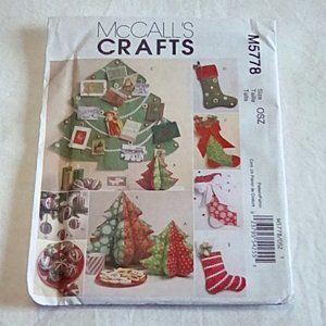 McCall's Crafts  M5778 Christmas Decor, stocking